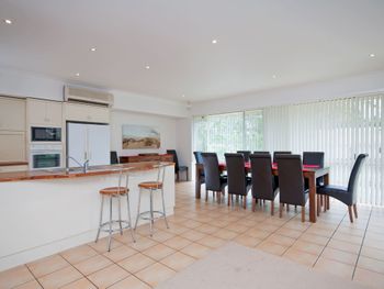 Calypso 156 Bagnall Beach Road - Northern Rivers Accommodation 2