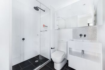Light Tower Apartment - Northern Rivers Accommodation 5
