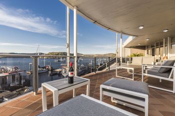 3 Bedroom Waterfront Penthouse On The Hawkesbury - Northern Rivers Accommodation 6
