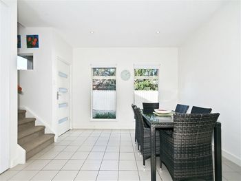 Modern Seaside Sanctuary - Northern Rivers Accommodation 3