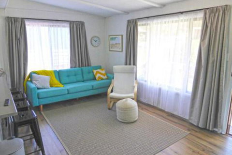 The Relax Shack At Culburra Beach Sleeps 7 - Northern Rivers Accommodation 5