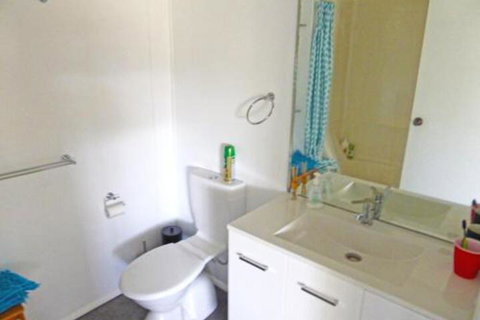 The Relax Shack At Culburra Beach Sleeps 7 - Northern Rivers Accommodation 6