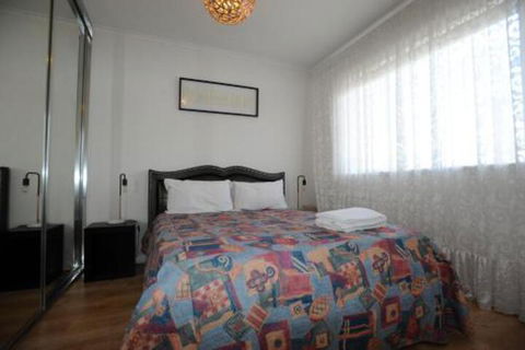 Glenelg Holiday Apartments The Broadway - Northern Rivers Accommodation 3