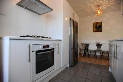 Glenelg Holiday Apartments The Broadway - Northern Rivers Accommodation 4