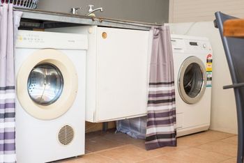 Spacious Home In New Farm For 6 W Parking - Northern Rivers Accommodation 6