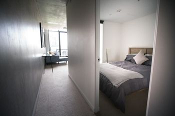 Spacious Apartment Close To Melbourne CBD - Northern Rivers Accommodation 2