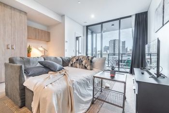 Executive Two Bedroom City Apartment With Views - Northern Rivers Accommodation 2