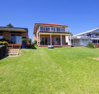 Luxury Waterfront House - Northern Rivers Accommodation