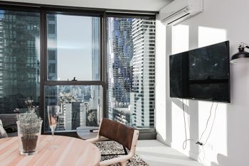 Zenith Melbourne Central - Northern Rivers Accommodation 5