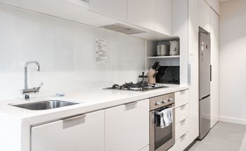 Zenith Melbourne Central - Northern Rivers Accommodation 7