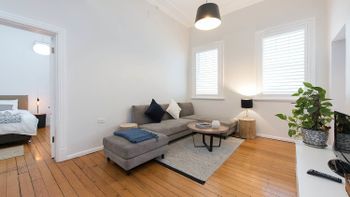 Spacious One Bedroom Heart Of Potts Point H333 - Northern Rivers Accommodation 2