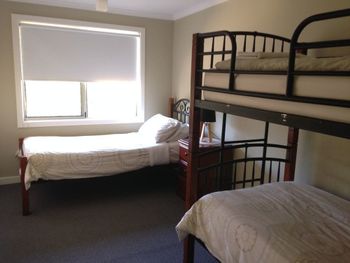 Port Lincoln Holiday Houses - Northern Rivers Accommodation 2