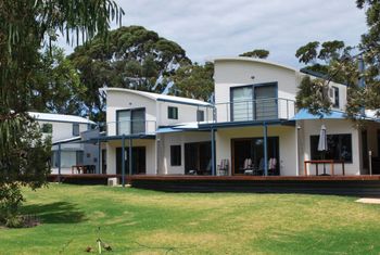 Uringah Rejuvenate Stays - Northern Rivers Accommodation 0