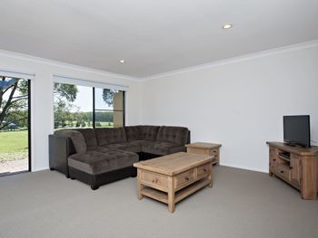 Villa 127 Horizons Golf Resort - Northern Rivers Accommodation 6