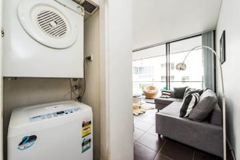 Executive Two Bed Penthouse Studio In The City - Northern Rivers Accommodation 5