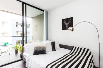 Executive Two Bed Penthouse Studio In The City - Northern Rivers Accommodation 1