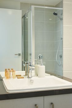 Spacious & Bright 1 Bedroom Apartment - Northern Rivers Accommodation 1