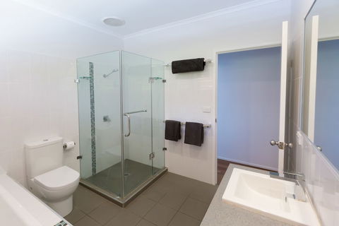 Casuarina 13 On Hamilton Island - Northern Rivers Accommodation 5