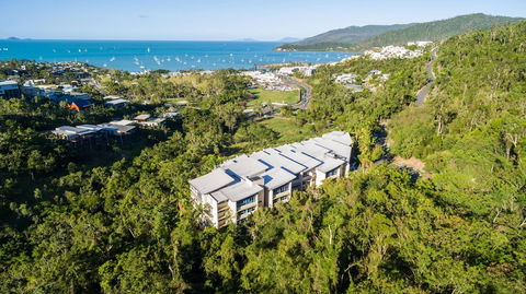 Azure Sea Whitsunday Resort - Northern Rivers Accommodation 0