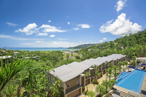 Azure Sea Whitsunday Resort - Northern Rivers Accommodation 5