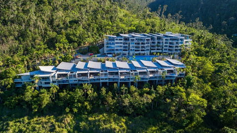 Azure Sea Whitsunday Resort - Northern Rivers Accommodation 3