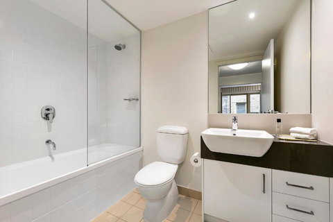 Melbourne Carlton Central Apartment Hotel - Northern Rivers Accommodation 1