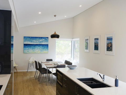 The Villa Dunsborough - Northern Rivers Accommodation 5