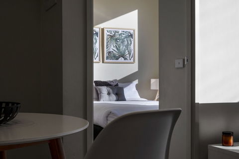 DreamHost Apartments At Collins - Northern Rivers Accommodation 2