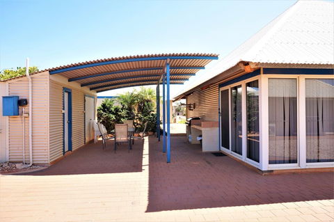 Osprey Holiday Village Unit 123 - Northern Rivers Accommodation 3