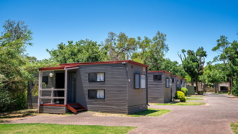 Adelaide Caravan Park - Northern Rivers Accommodation 1