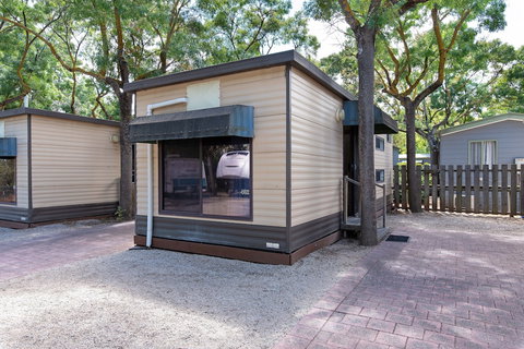 Adelaide Caravan Park - Northern Rivers Accommodation 2