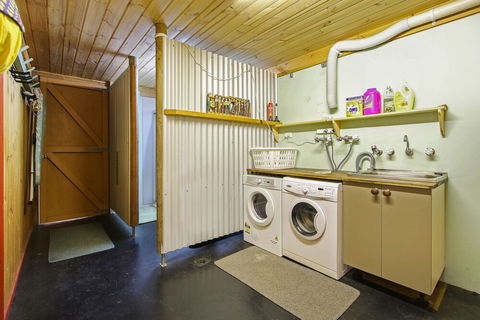 Feathertop Views And Dorm - Northern Rivers Accommodation 4