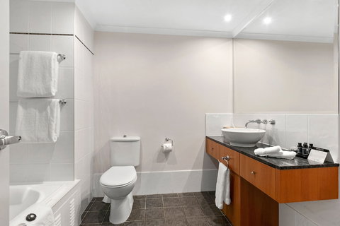 Poolside Apt In Alamanda Beachfront Resort 67 - Northern Rivers Accommodation 6