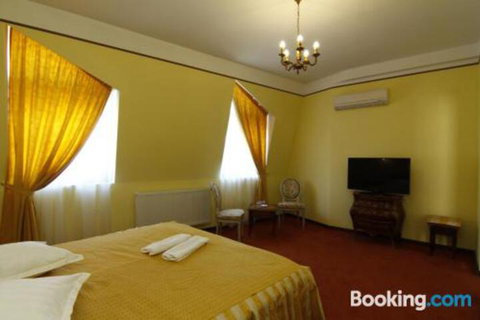 Mole Creek Lodge - Northern Rivers Accommodation 6