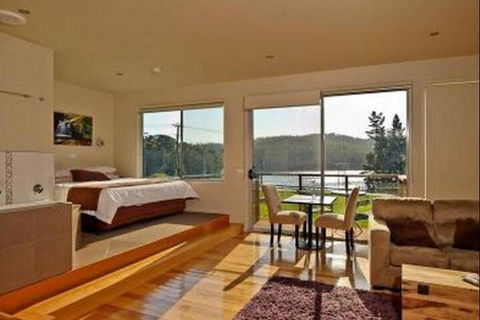The Mussel Boys - Northern Rivers Accommodation 6