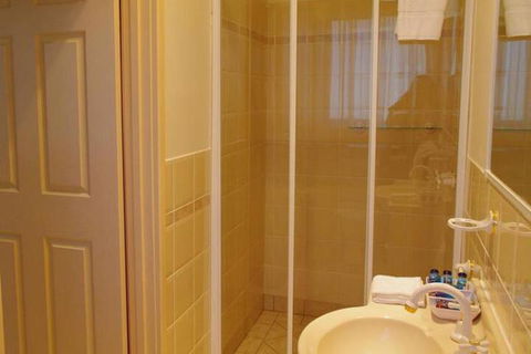 Batemans Bay Manor - Northern Rivers Accommodation 2
