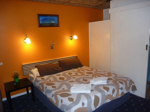 Adelaide Travellers Inn - Hostel - Northern Rivers Accommodation 4
