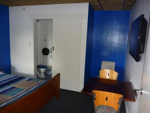 Adelaide Travellers Inn - Hostel - Northern Rivers Accommodation 2