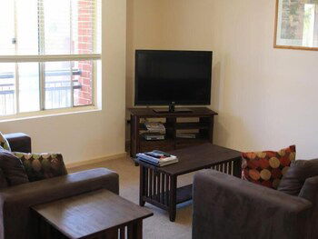 The Grand Apartments North Adelaide - Northern Rivers Accommodation 6
