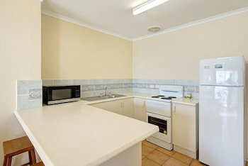 Lennox Head Beachfront Apartments - Northern Rivers Accommodation 6