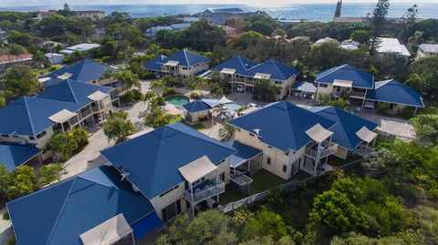 Hastings Cove Waterfront Holiday Apartments - Northern Rivers Accommodation 1