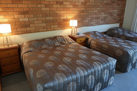 Newell Motor Inn - Narrandera - Northern Rivers Accommodation 3