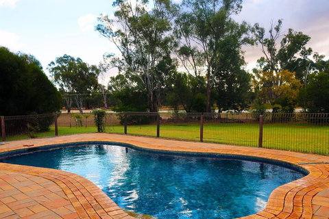 Newell Motor Inn - Narrandera - Northern Rivers Accommodation 2