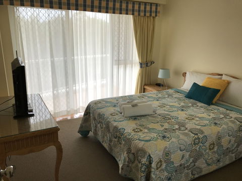 Fairways Golf & Beach Retreat - Northern Rivers Accommodation 6