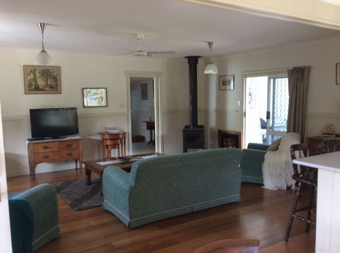 Tidelines Of Bicheno - Northern Rivers Accommodation 2