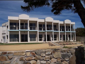 Christies No 1 Esplanade - Northern Rivers Accommodation 5