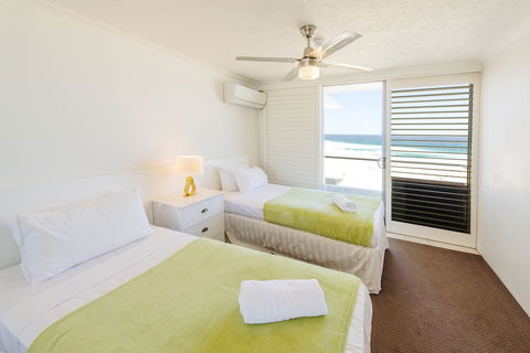 Berkeley On The Beach - Northern Rivers Accommodation 4