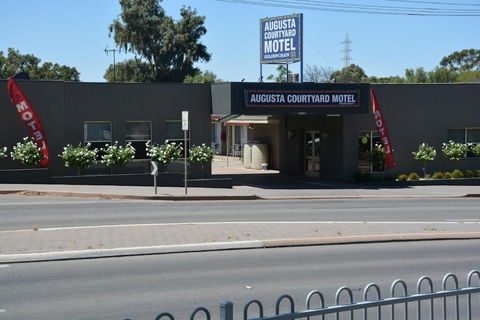 Augusta Courtyard Motel - Northern Rivers Accommodation 1
