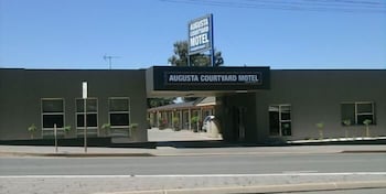 Augusta Courtyard Motel - Northern Rivers Accommodation 0