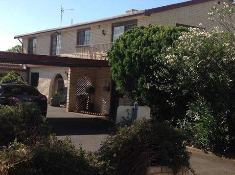 Forest Lodge Motor Inn & Restaurant - Northern Rivers Accommodation 0